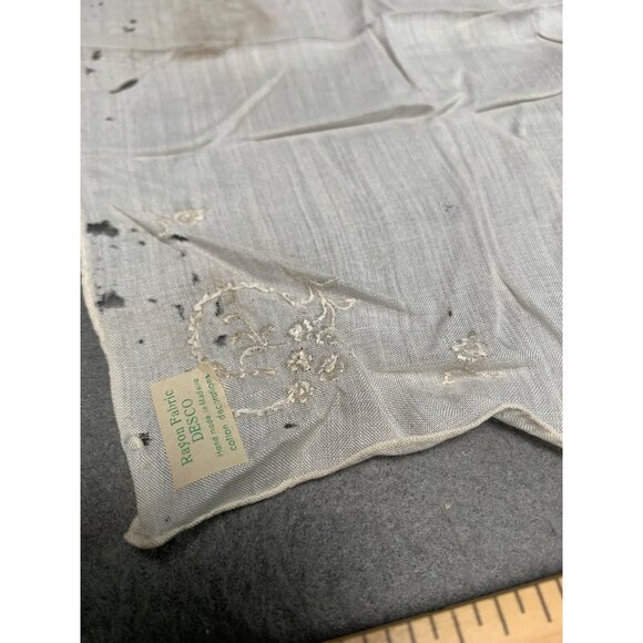 Vintage Floral Handkerchiefs Lot of 8 - Delicate Prints & Lace Edges - Picture 8 of 10